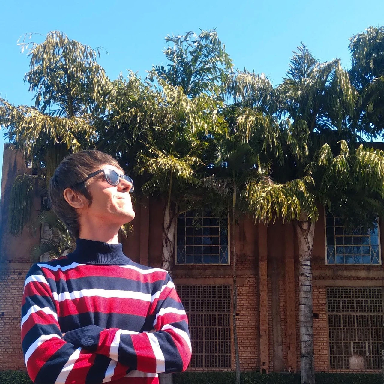 Ashcroft MADCAP Retro 60s Roll Neck Jumper In Red 9 Ashcroft MADCAP Retro 60s Roll Neck Jumper In Red - Image 7